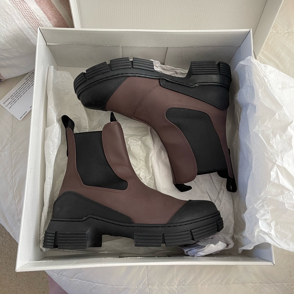 Ganni - City Boot in Chicory Coffee